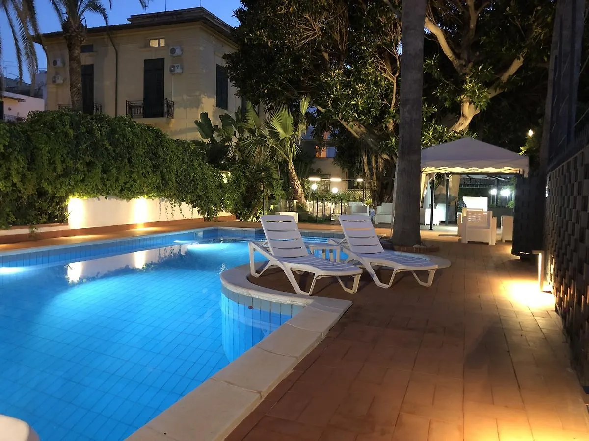 Liberty Luxury Rooms Palermo 0*,